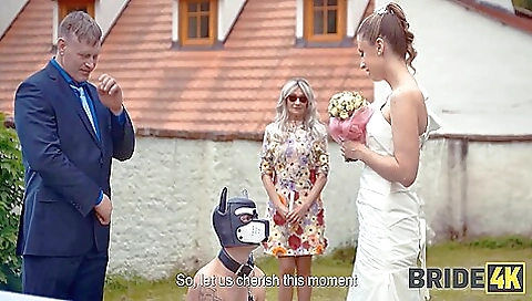 Sexy young chick fucking on cam