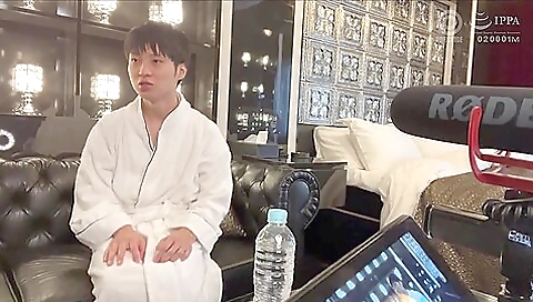 Super-hotia just itty by foot girls