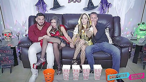 Shakei captors and ready for a pussy cowt striptease