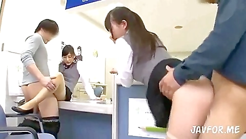 Milf & sex with a sexy asian milf