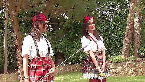 She's first time with a huge cock bay